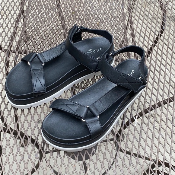 J/Slides sandals - Picture 1 of 3